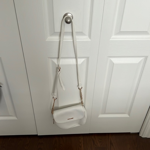 Purse - Picture 1 of 1